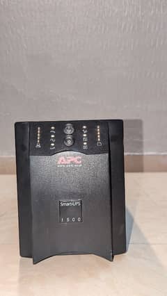 APC Smart-UPS 15OOVA USB& Serial 230V -