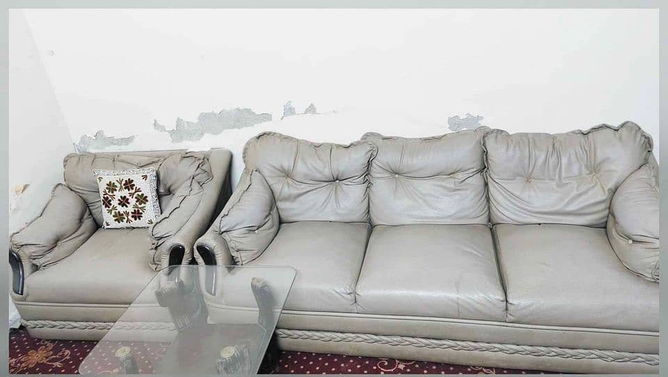 5 Seater Leather Sofa Set (Urgent Sale) 2