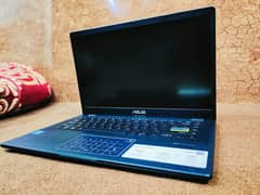 ASUS ZenBook 4th Gen Ultra Slim Premium Laptop. . . 0