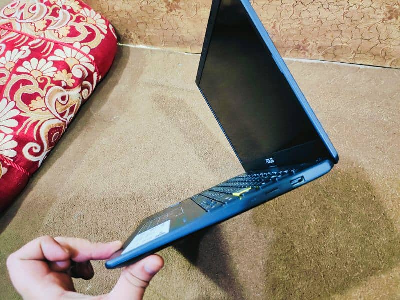 ASUS ZenBook 4th Gen Ultra Slim Premium Laptop. . . 2