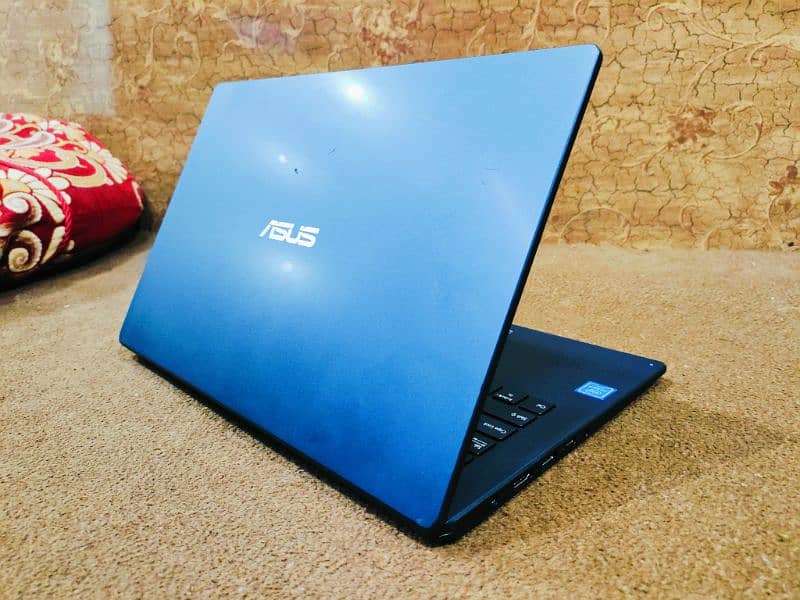 ASUS ZenBook 4th Gen Ultra Slim Premium Laptop. . . 6