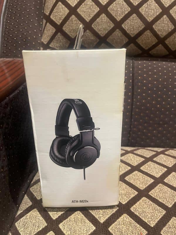 Audio Technica M20x monitor headphone 1