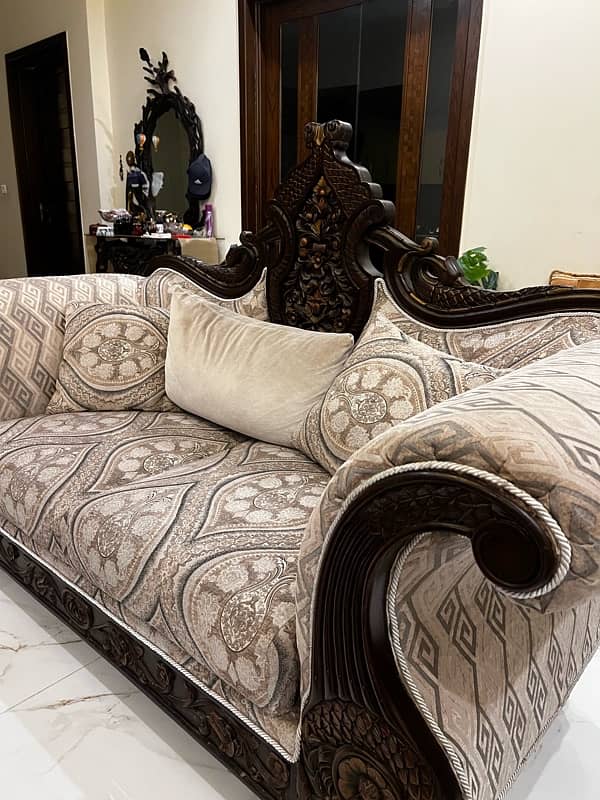 Grand Sofa Set 3+2 Seater Wooden 2