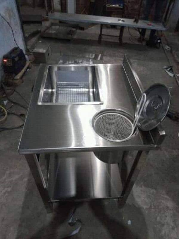 Breading tables for sale - baking equipments - trollys - Fryer - Greas 6