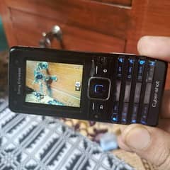 Sony Ericsson K770i