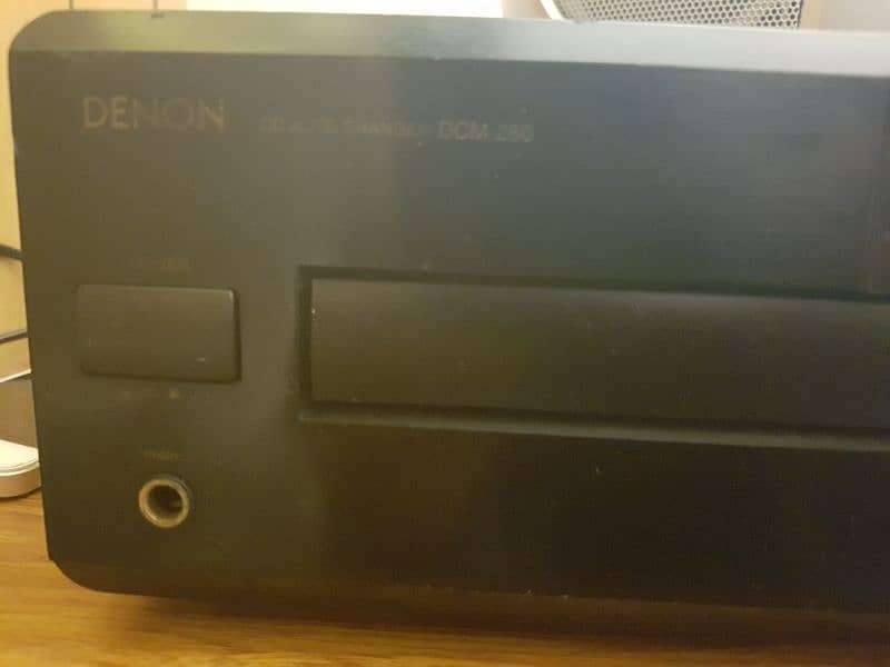 Denon 5 CD Changer 2