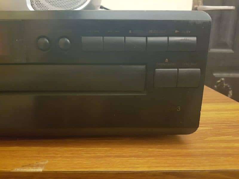 Denon 5 CD Changer 4