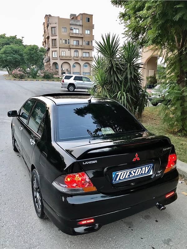 Mitsubishi Lancer 2004 5