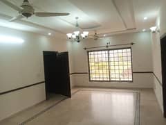 14 Marla ground portion available for rent