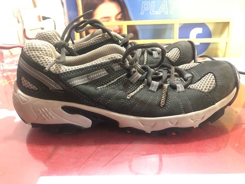 hiking shoes euro 41 uk 7 condition 8/10 1