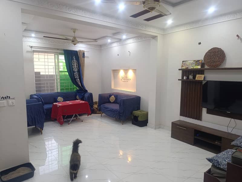 Neat And Clean Full House For Rent Facing Park 80 Fit Rood Very Hot View Location Near To The Mosque Ready To Shift 9