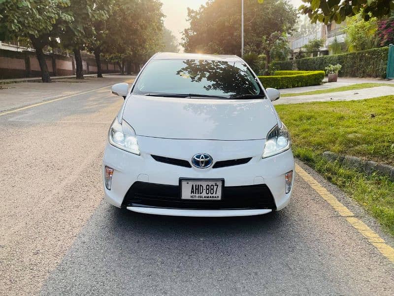 Toyota Prius 2018 1