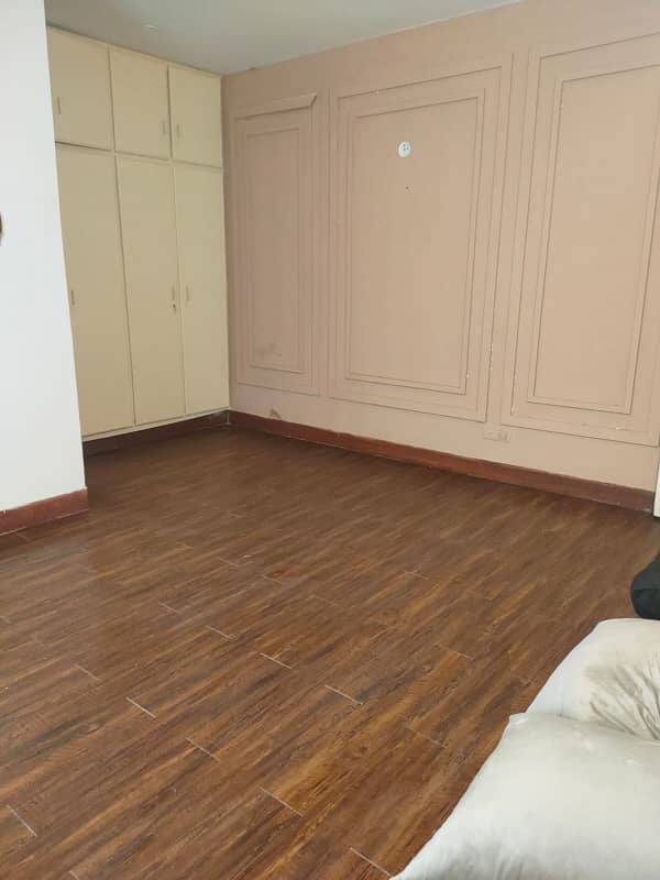 10 Marla Upper Portion For Rent In Faisal Town 2