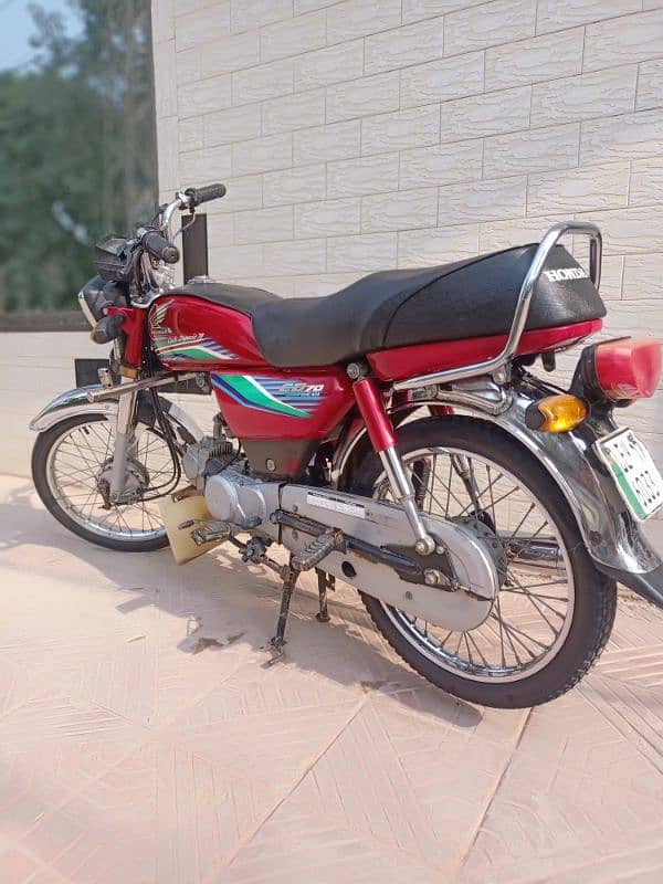 HONDA CD70 2