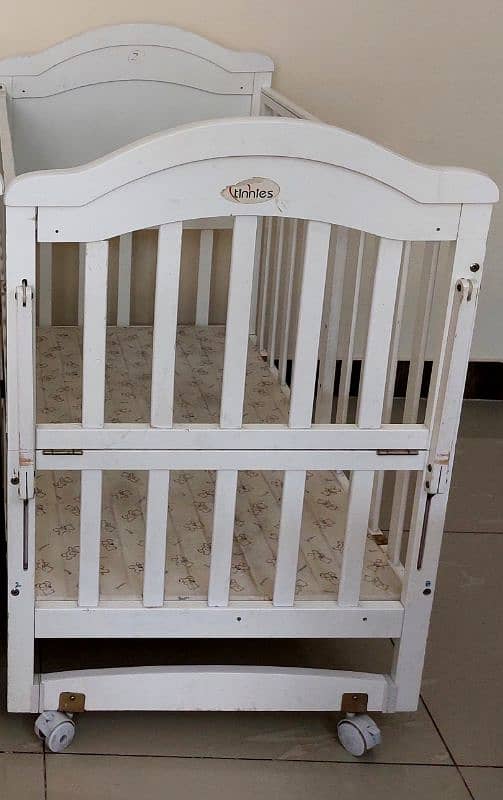 Tinnies Wooden Baby Cot (White) 1