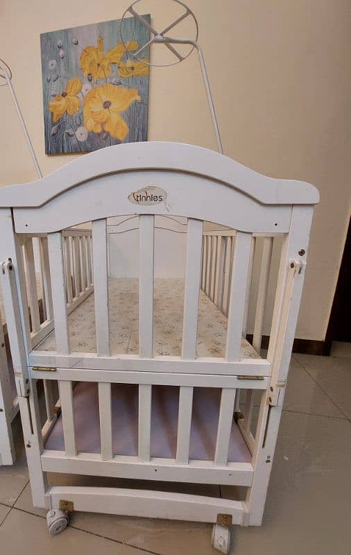 Tinnies Wooden Baby Cot (White) 3