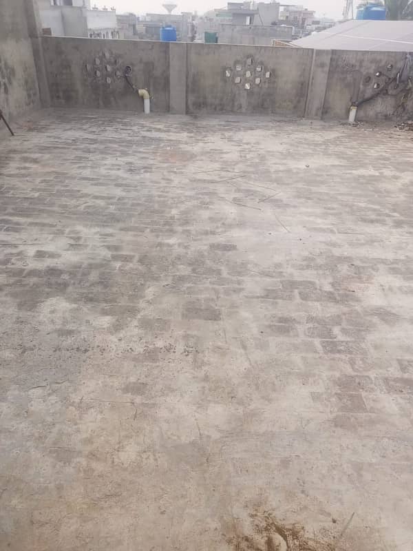 Upper Portion 4 bed main nishat colony 6