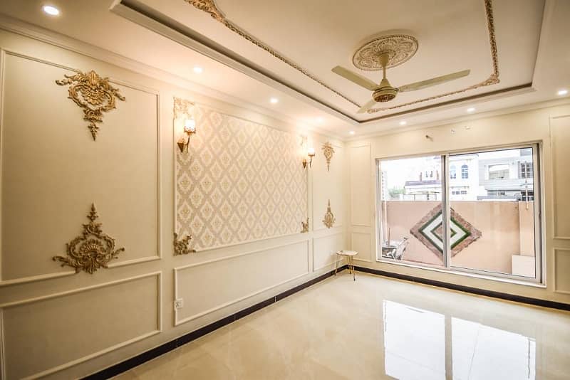 10 Marla House For Sale In Paragon City Lahore 1