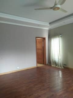 Main Cantt 3 Bed Upper Portion