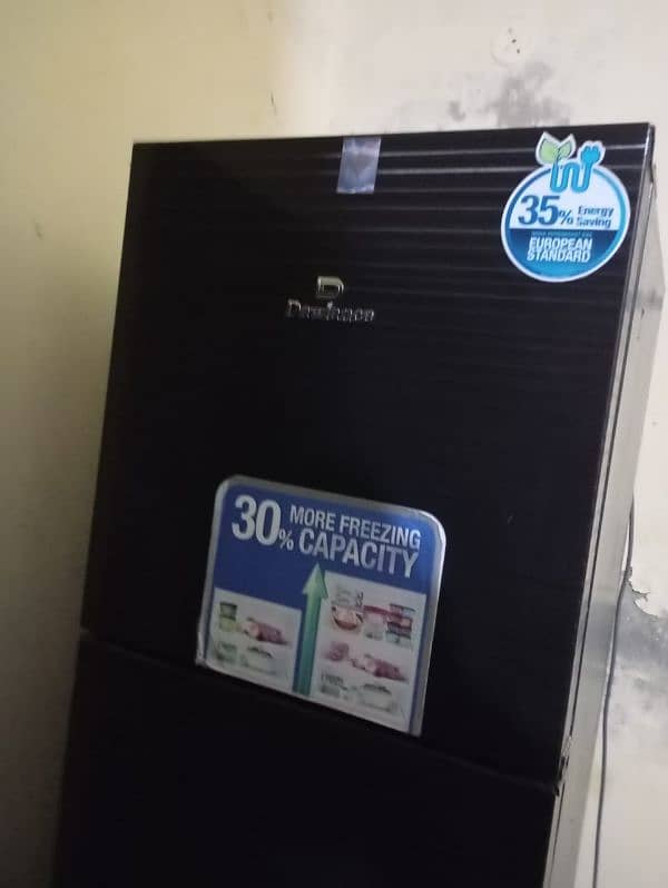 Very good condition refrigerator 1