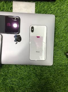 i phone x / xs /- 03461809478