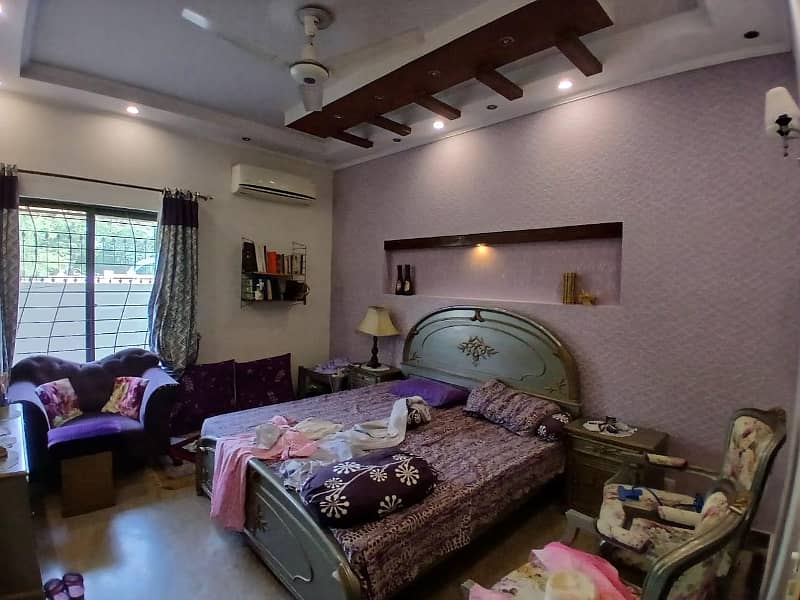 10 Marla Full House Is Available For Rent Fully Furnished In DHA Phase 5 Lahore At Super Hot Location 100% orignal pictures 16