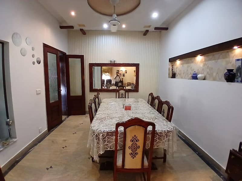 10 Marla Full House Is Available For Rent Fully Furnished In DHA Phase 5 Lahore At Super Hot Location 100% orignal pictures 26