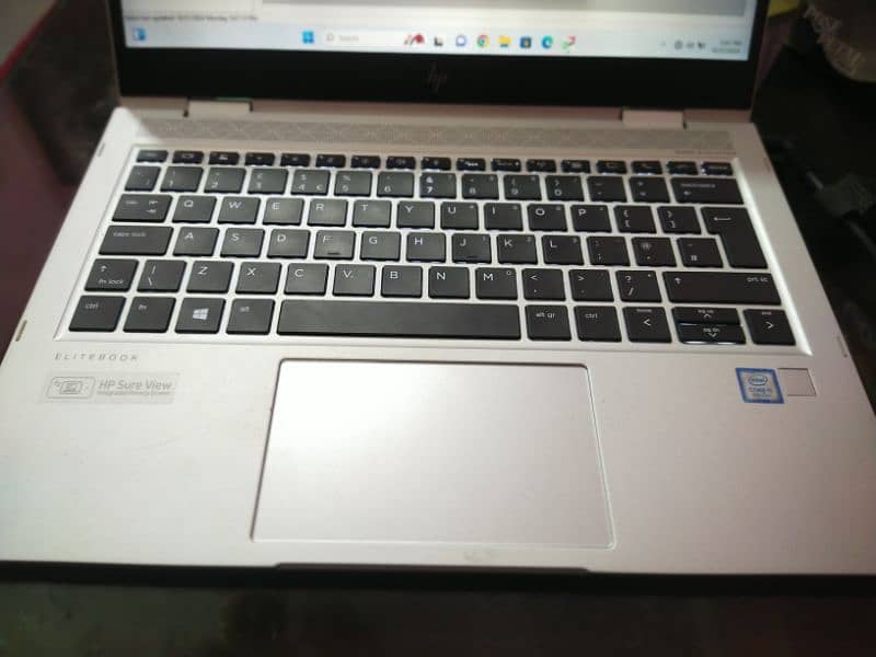 HP LAPTOP EliteBook  TOUCH SCREEN With 360 rotation model 830 G6 1