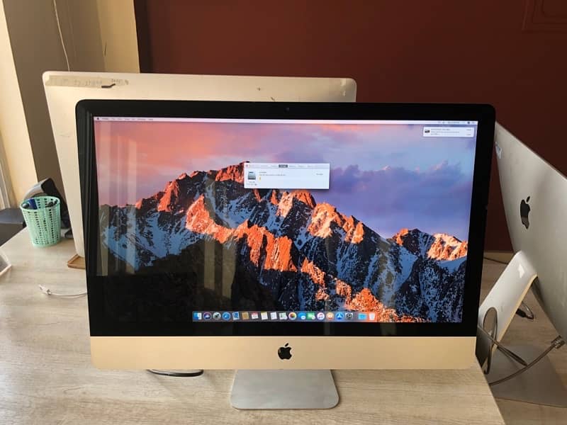 iMac 2019 21.5 inch core i3 8gb,1TB hdd 2