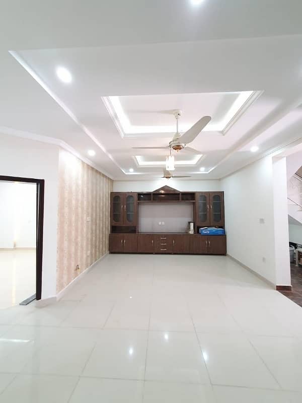 7 Marlas Double Storey Independent House Tile Flooring All Facilities G-13/2 9