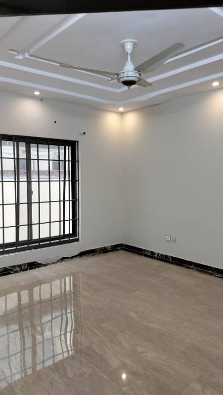 House For rent In Bahria Town - Sector C 3