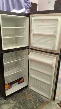 Fridge for urgent sale