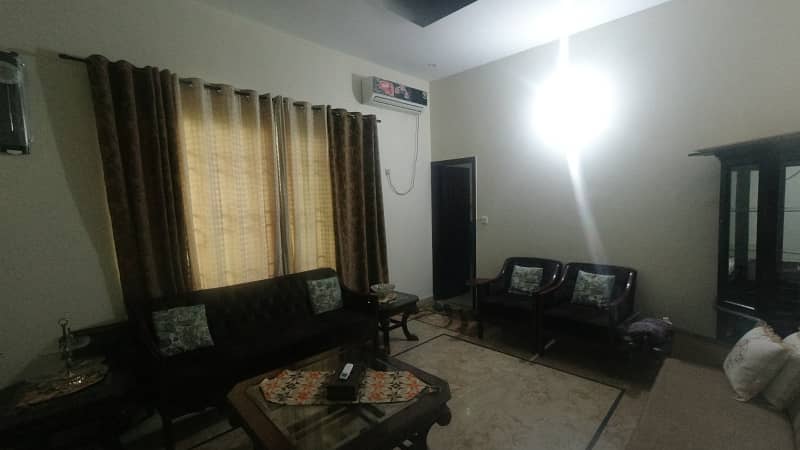 Prime Location 400 Square Yards Lower Portion For Sale In Sindh Baloch Housing Society Karachi 13