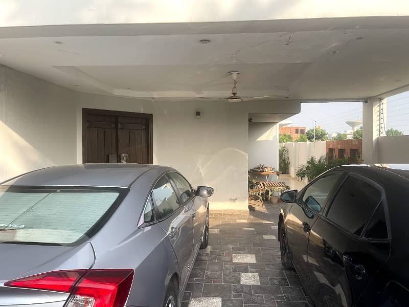 1 Kanal Full House Is Available For Rent In DHA Phase 6 Lahore At Super Hot Location 100% Original Pictures 4