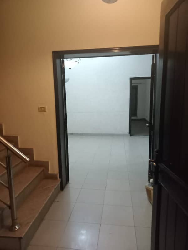 10 Marla House For Rent Grid Design in Askari 10 3