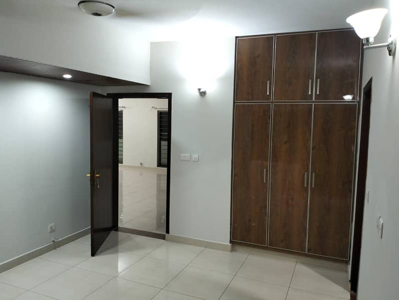 10 Marla Brand New 8th Floor View Open Flat For Rent In Sector-F Askari 10 14