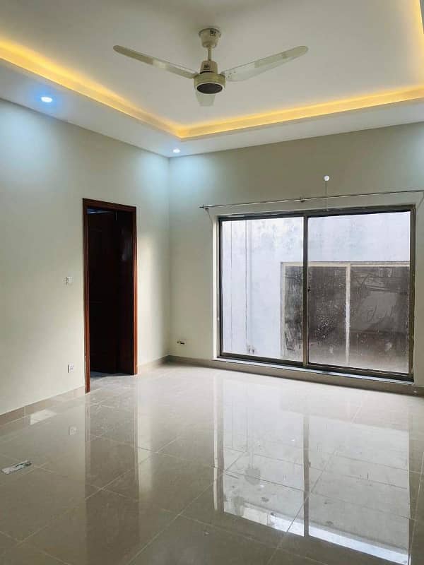 15 Marla Beautiful Brig House For Sale in Askari-10 13