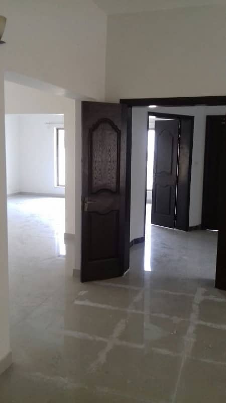 Askari 10 Sector F Brig House For Rent 35