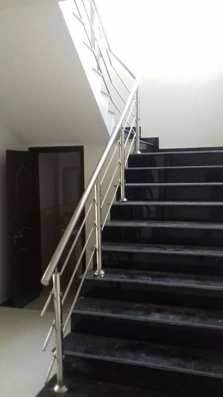 Askari 10 Sector F Brig House For Rent 40