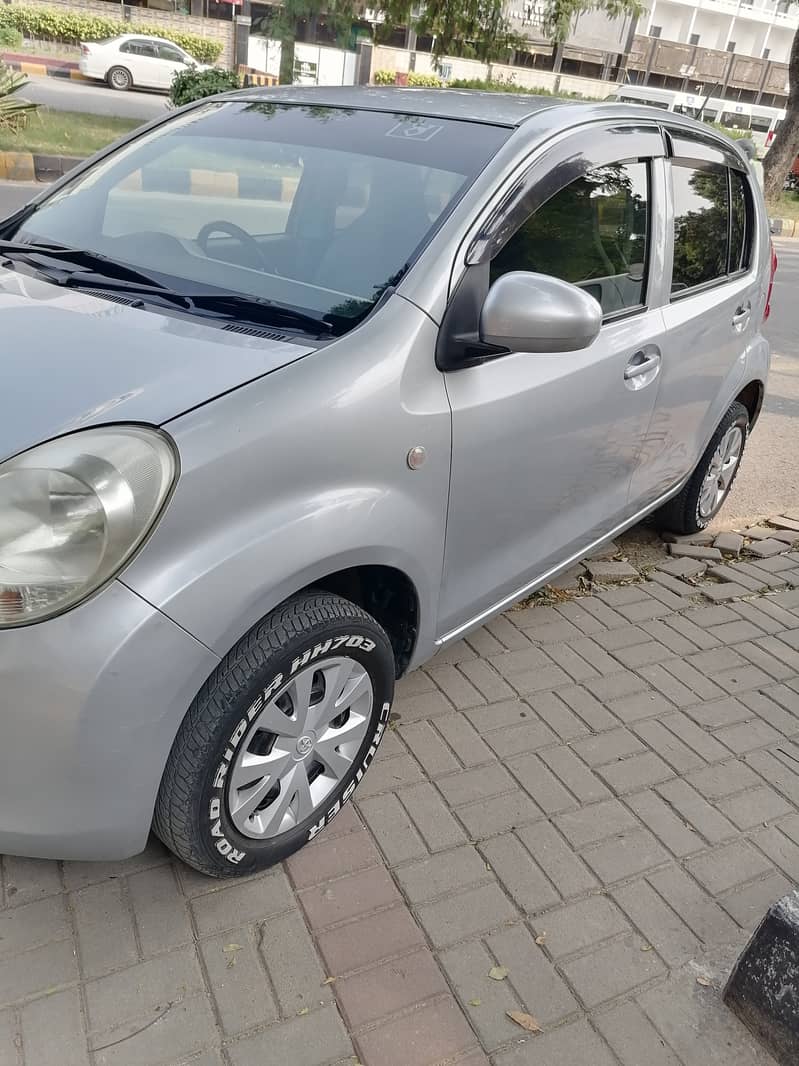 Toyota Passo 2011 (1.0) 12