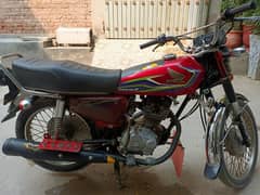 2017 Honda 125cc Bike Good condition in FSD