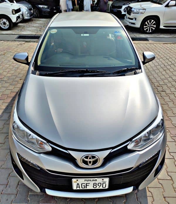 TOYOTA YARIS 1.5 X CVT 21 MODEL FULL OPTION 4