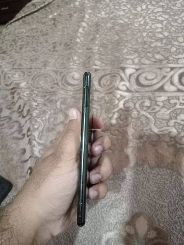 Sony Experia 5 mark 2 4