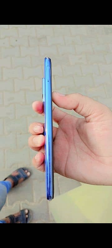 VIVO V21E 1