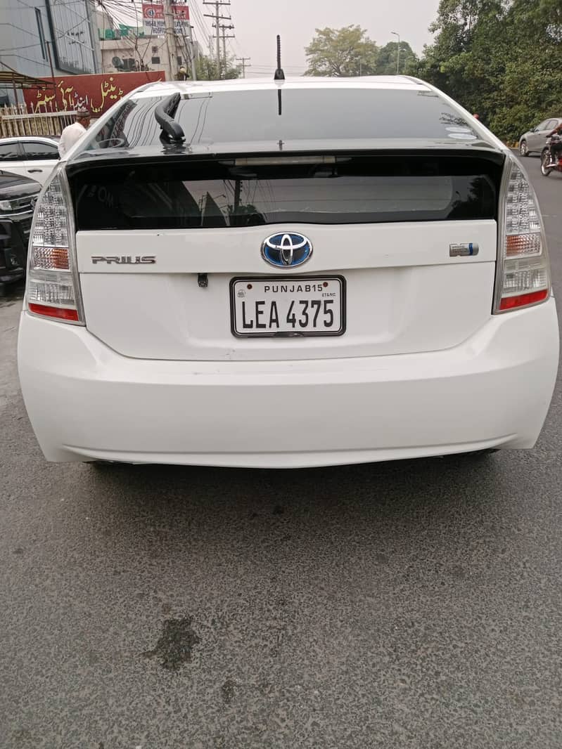 Toyota Prius 2011 15