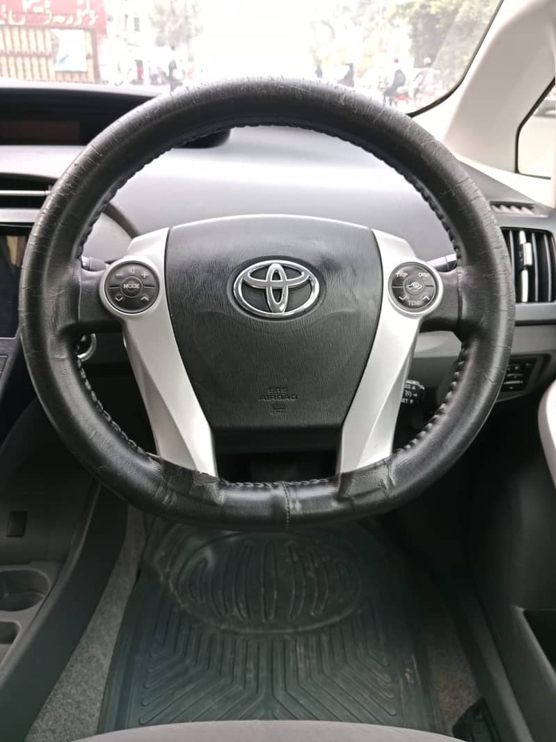 Toyota Prius 2011 19