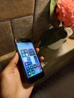 Apple Iphone 7 (PTA Approved) - 32 gb - Black