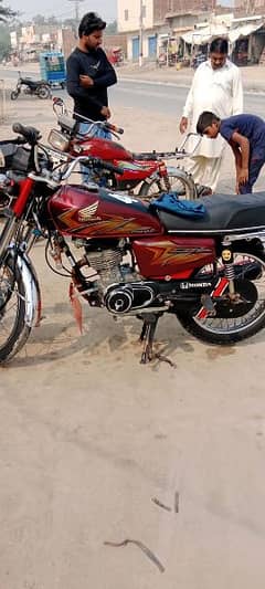 Honda 125 for sell condition 10*10 totel genuine 150000un 0