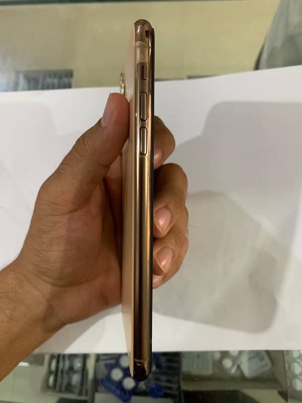 iphone 11 pro max 64gb 7