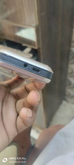 iTel mobile back cover nahi ha 0